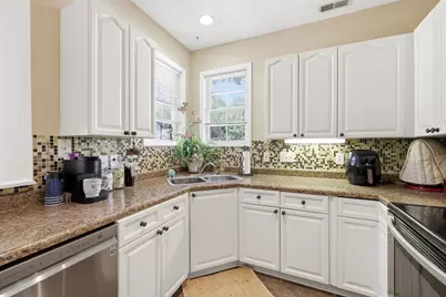 7642 Astoria Place, Raleigh, NC 27612 - Photo 15