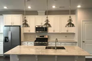 1042 Commack Dr, Durham, NC 27703 - Photo 5