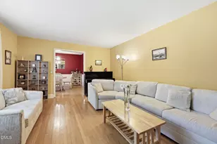 409 Oakridge Rd, Cary, NC 27511 - Photo 5