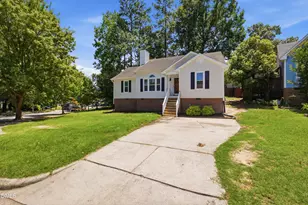 4109 Iron Horse Rd, Raleigh, NC 27616 - Photo 3