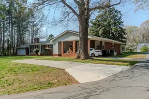 2012 S Mebane St, Burlington, NC 27215 - Photo 15