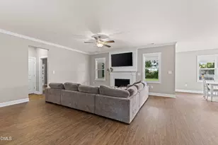 137 Shadybrook Dr, Benson, NC 27504 - Photo 7