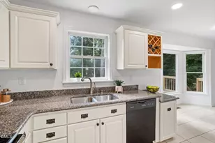 810 Northampton Dr, Cary, NC 27513 - Photo 19