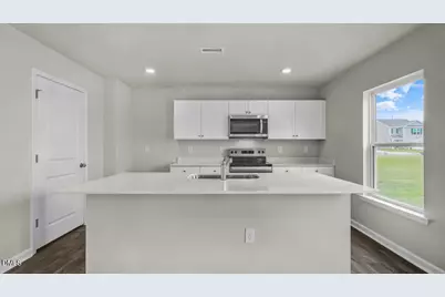 503 Chestnut Oak Drive, Sanford, NC 27332 - Photo 7
