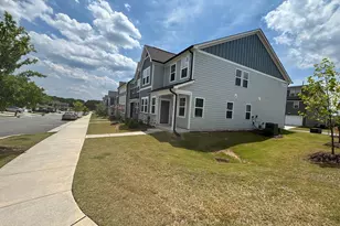 2460 E Hutch Ln, Apex, NC 27523 - Photo 3