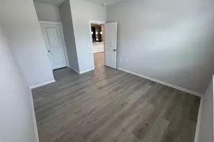 2460 E Hutch Ln, Apex, NC 27523 - Photo 21