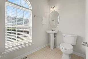 703 Sutter Gate Ln, Morrisville, NC 27560 - Photo 5