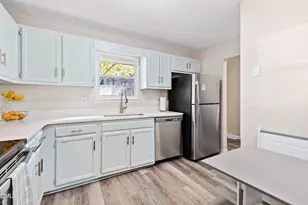 5748 3 Oaks Dr, Raleigh, NC 27612 - Photo 15