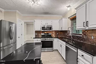 311 Durington Pl, Cary, NC 27518 - Photo 11