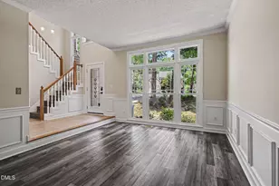 311 Durington Pl, Cary, NC 27518 - Photo 5