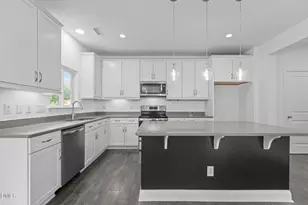 209 S Harrison Pl Ln, Fuquay Varina, NC 27526 - Photo 7