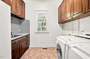 100 Sundance Pl, Chapel Hill, NC 27514 - Photo 23