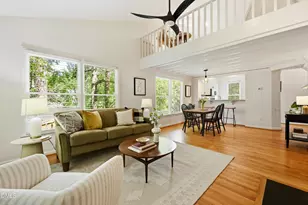 105 Oxford Hills Dr, Chapel Hill, NC 27514 - Photo 5
