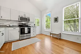 105 Oxford Hills Dr, Chapel Hill, NC 27514 - Photo 13