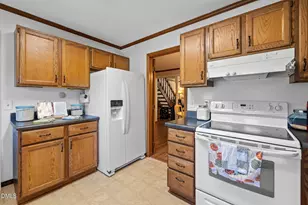 5433 Pine Top Cir, Raleigh, NC 27612 - Photo 5