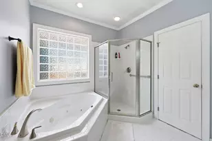3020 Stone Gap Ct, Raleigh, NC 27612 - Photo 17