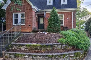 1917 Sunset Dr, Raleigh, NC 27608 - Photo 1