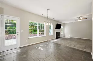 212 Mizelle Meadow Ct, Holly Springs, NC 27540 - Photo 9