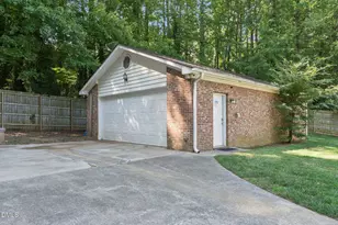 2103 W Marilyn Cir, Cary, NC 27513 - Photo 59