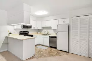270 Summerwalk Cir, Chapel Hill, NC 27517 - Photo 13