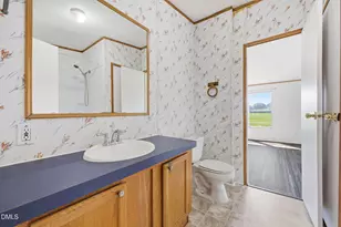 1385 Live Oak Rd, Coats, NC 27521 - Photo 19