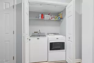 1021 Nicholwood Dr, Raleigh, NC 27605 - Photo 25