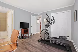 1021 Nicholwood Dr, Raleigh, NC 27605 - Photo 23