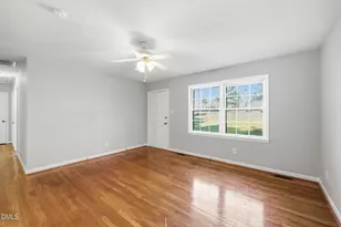 909 Bryn Mawr Ct, Apex, NC 27502 - Photo 9