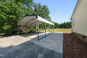 913 Silas Moore Rd, Benson, NC 27504 - Photo 31
