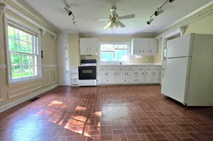 408 N Durham Ave, Creedmoor, NC 27522 - Photo 3