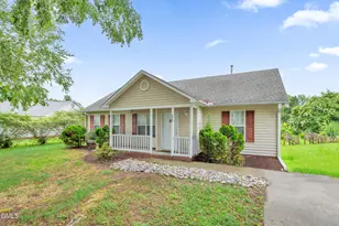 632 Waterford Dr, Clayton, NC 27520 - Photo 3