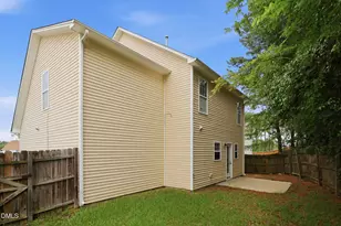 1423 Windycrest Ct, Raleigh, NC 27610 - Photo 17