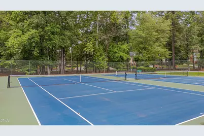 4600 Hamptonshire Drive, Raleigh, NC 27613 - Photo 33