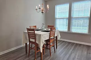 72 E Grove Point Dr, Clayton, NC 27527 - Photo 5