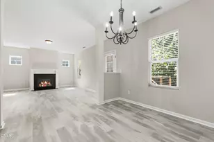 240 E Quailwood Dr, Fuquay-Varina, NC 27526 - Photo 11