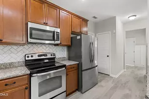 240 E Quailwood Dr, Fuquay-Varina, NC 27526 - Photo 13