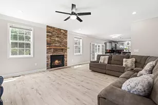900 Vandalia Dr, Cary, NC 27519 - Photo 17