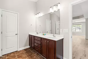 900 Vandalia Dr, Cary, NC 27519 - Photo 35