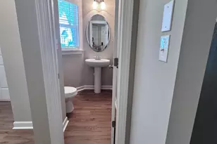 2001 Chancellor Pl, Raleigh, NC 27603 - Photo 9