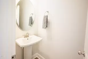 104 Jude Ct, Dunn, NC 28334 - Photo 7
