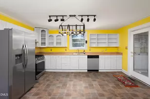 1016 Wells St, Durham, NC 27707 - Photo 9