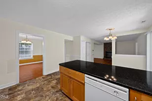 105 Trinity Woods Dr, Raleigh, NC 27607 - Photo 15