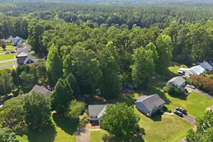 215 Brookfield Cir, Sanford, NC 27330 - Photo 29
