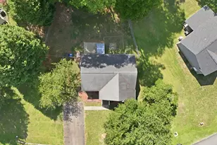 215 Brookfield Cir, Sanford, NC 27330 - Photo 25