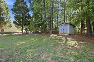 215 Brookfield Cir, Sanford, NC 27330 - Photo 23