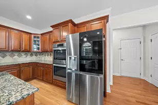 305 Ambermore Pl, Cary, NC 27519 - Photo 13
