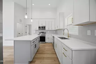 465 New York Ave, Burlington, NC 27215 - Photo 11