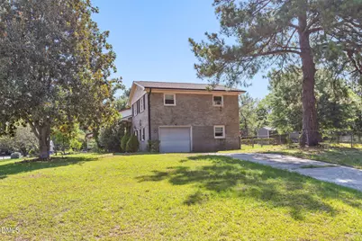 609 Francis Court, Spring Lake, NC 28390 - Photo 5