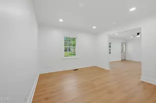 508 Crestview Dr, Durham, NC 27712 - Photo 9