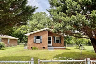 811 Crawford St, Goldsboro, NC 27530 - Photo 1